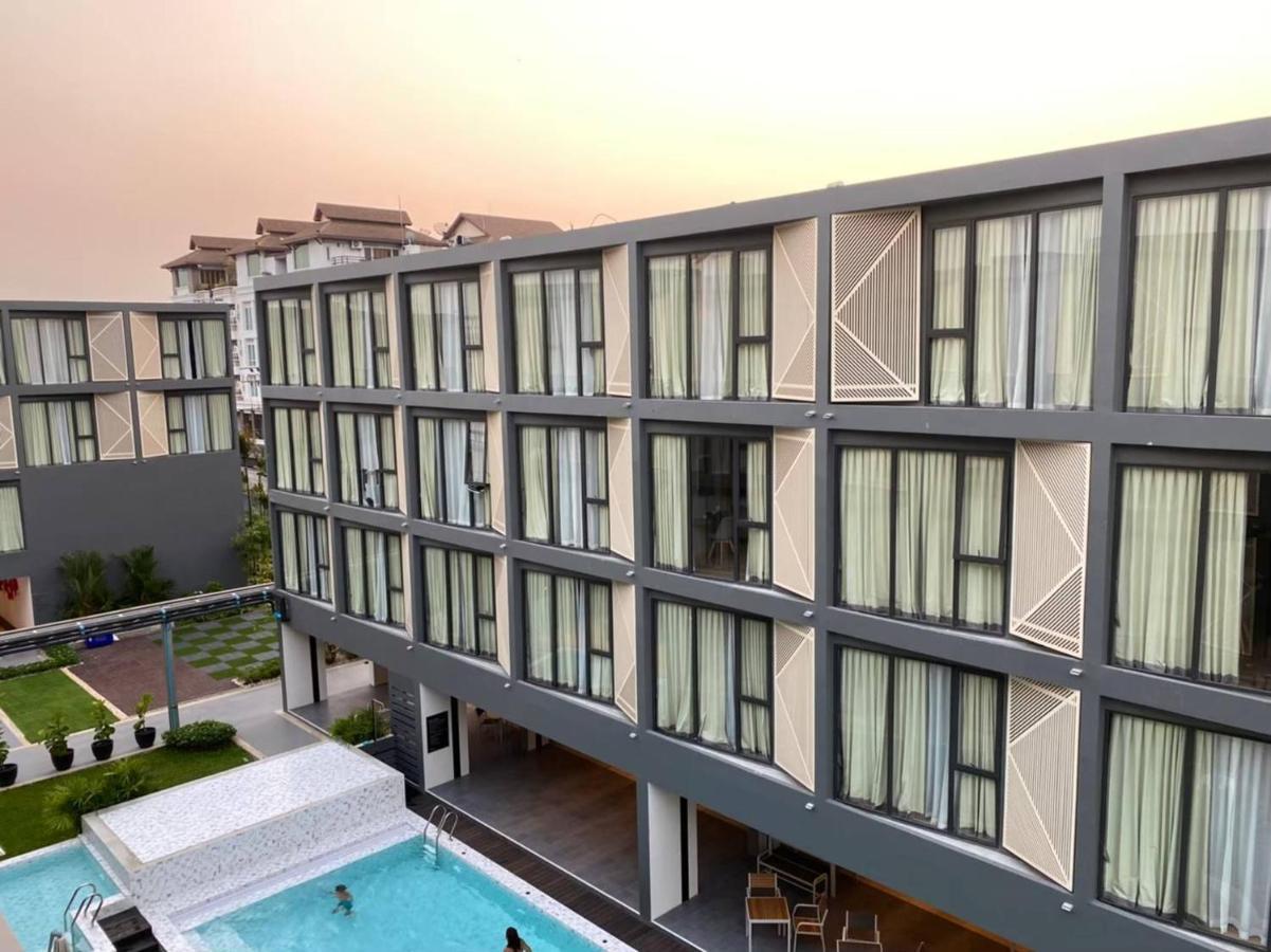 Hotel Rnp Pool