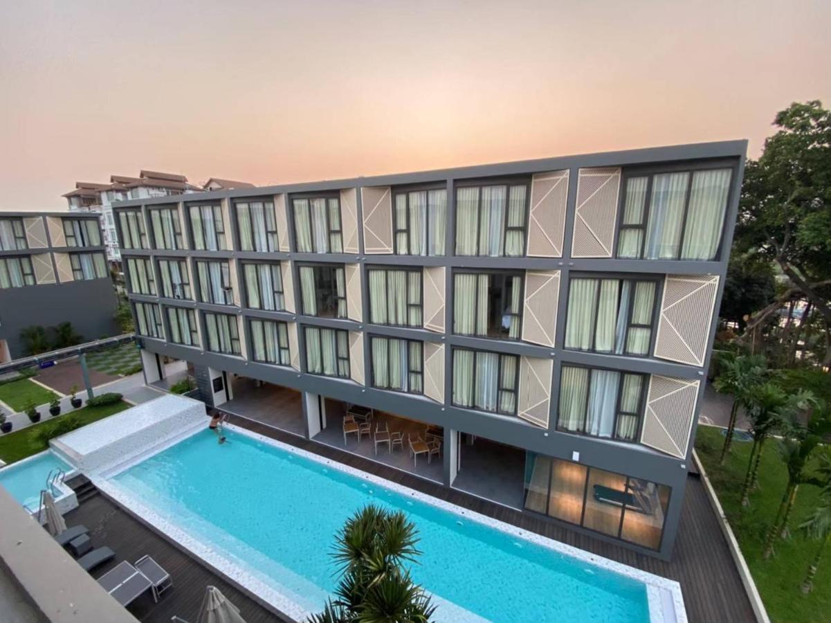 Rnp Pool Hotel 4*