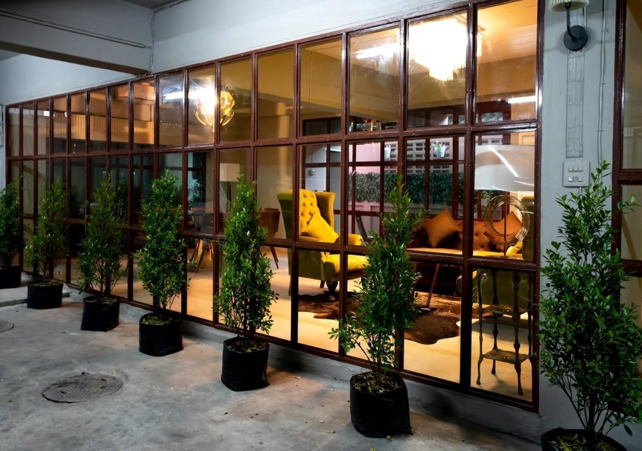 Roomquest Ratchada Hotel 3*
