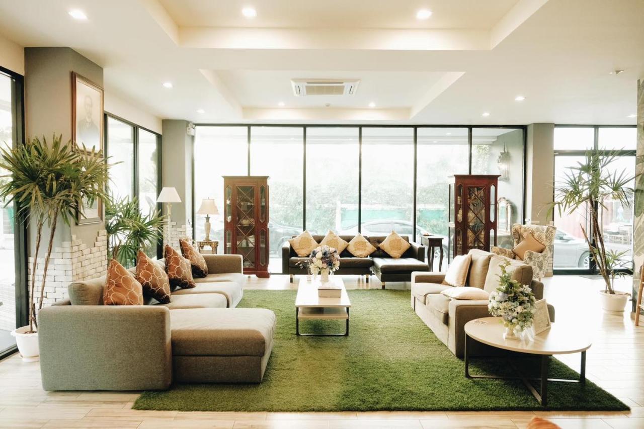 Hotel Oasis Bangkok