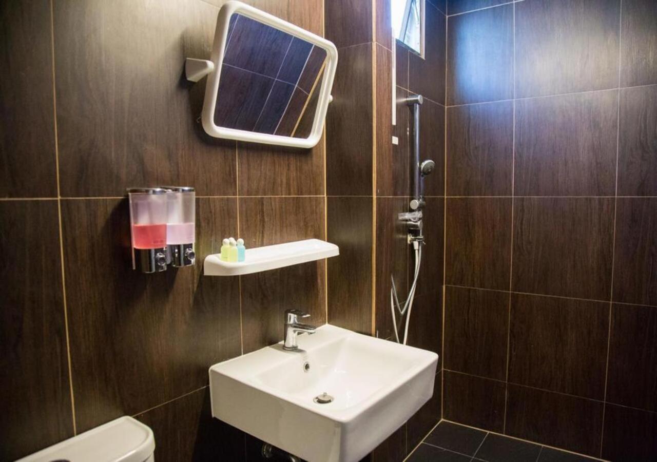 Roomquest Ratchada Hotel Bangkok