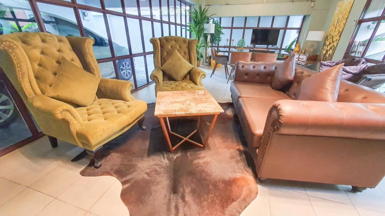 Roomquest Ratchada Hotel Bangkok