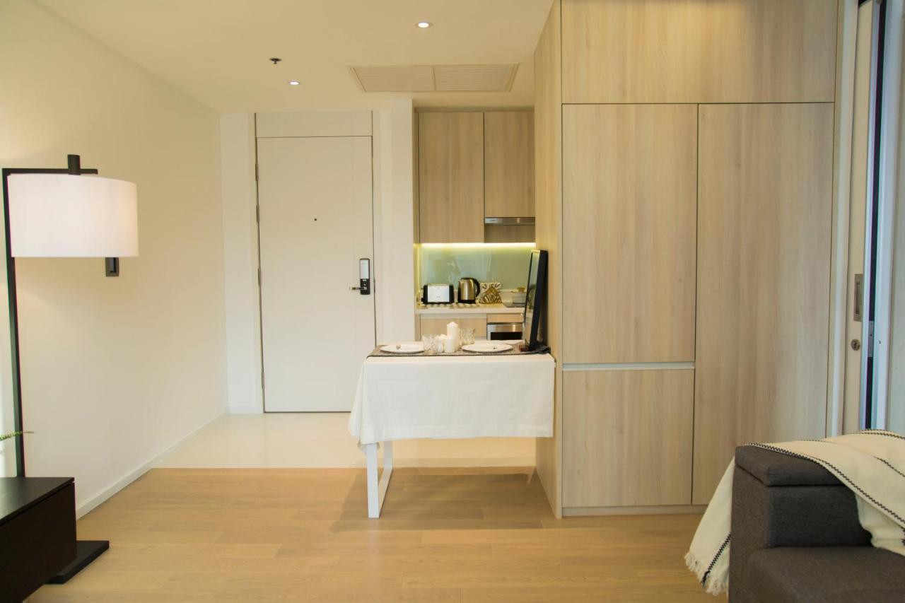 Apartment Sukhumvit 11#luxury#pool#gym#bts Nana&mrt Sukhumvit#1br#max4ppl