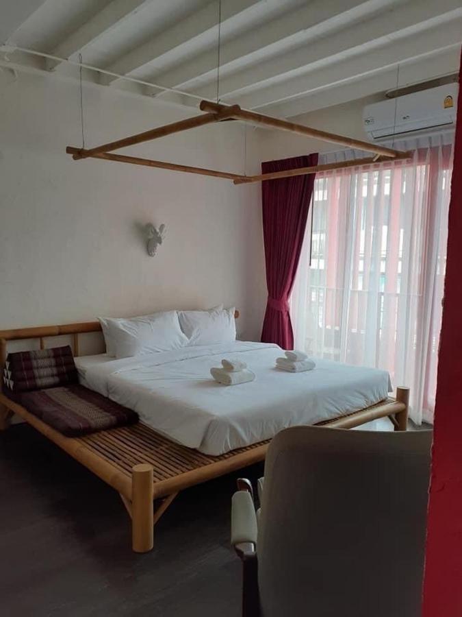 Lin Poshtel 林 Asrama *