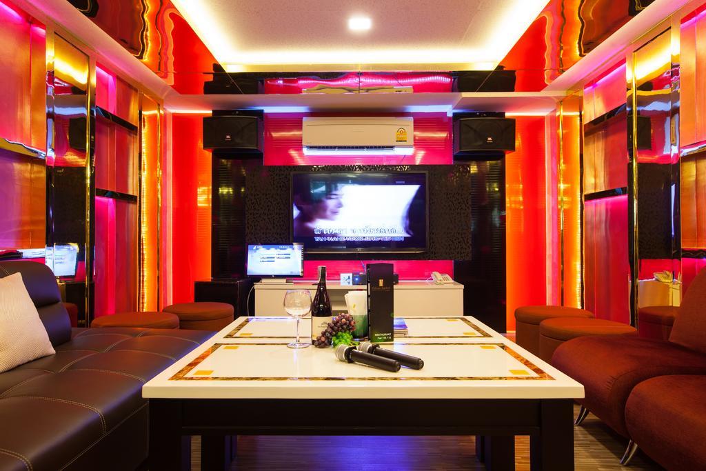 Vabua Asotel * Bangkok