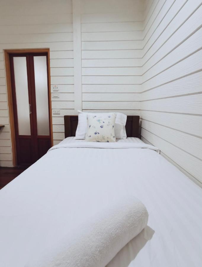 Guest house Tavee