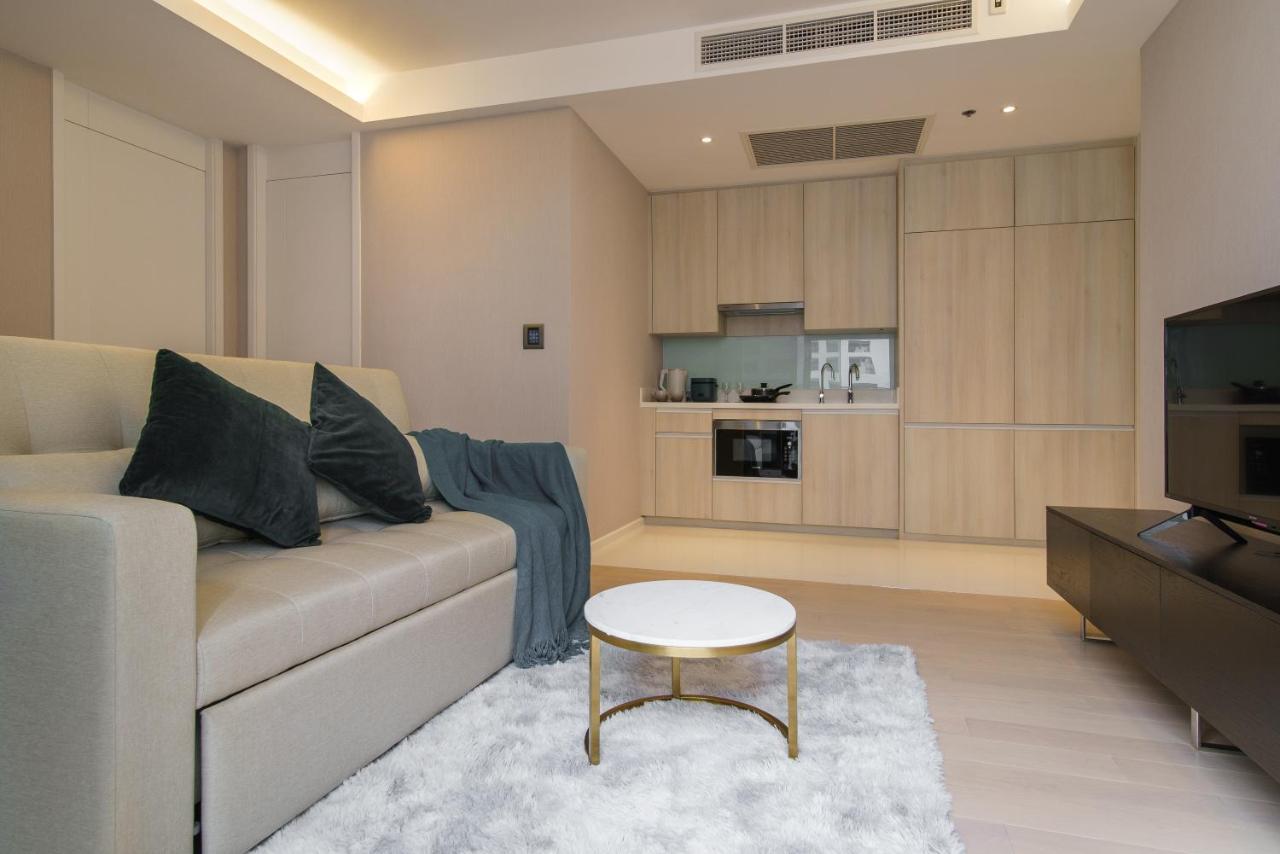 Apartment Sukhumvit 11#luxury#pool#gym#bts Nana&mrt Sukhumvit#1br#max4ppl Bangkok