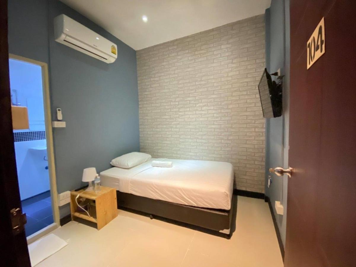 The Little Pig Sukhumvit Guest house Bangkok