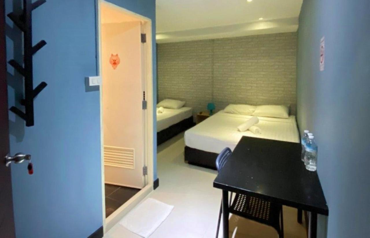 The Little Pig Sukhumvit Guest house