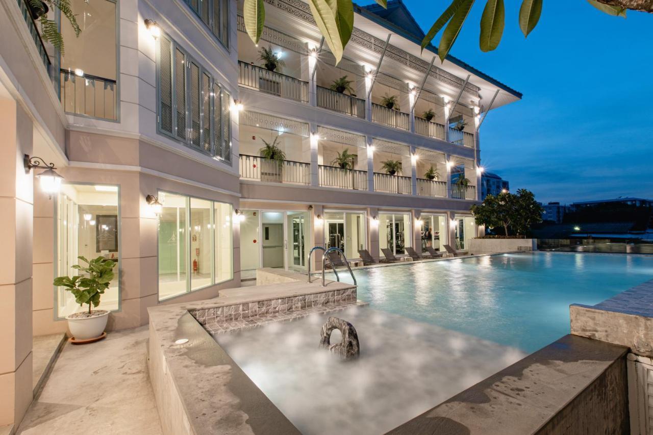 Siam Tharadol Hotel Bangkok