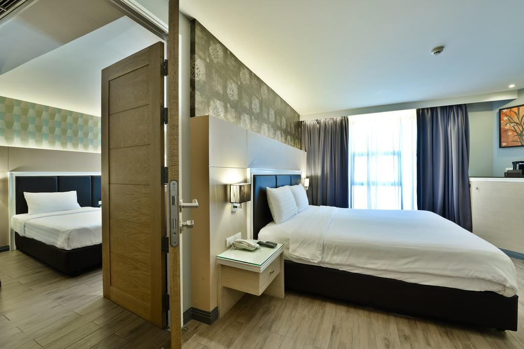 Prestige Nana Hotel 3*