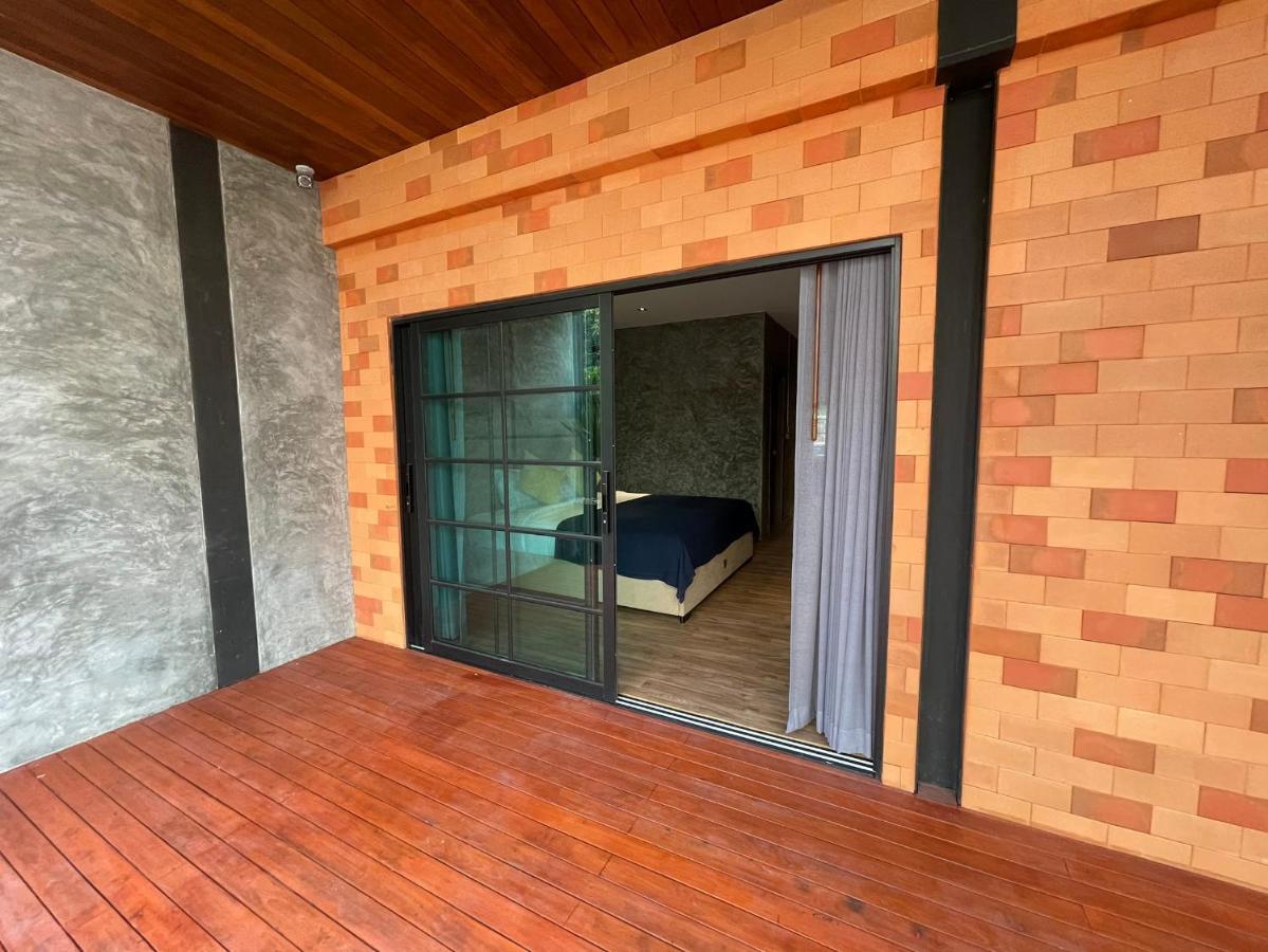 Loft122 *