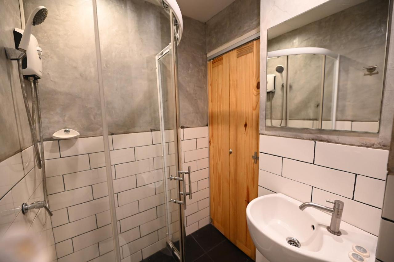 Sribumpen Hostel