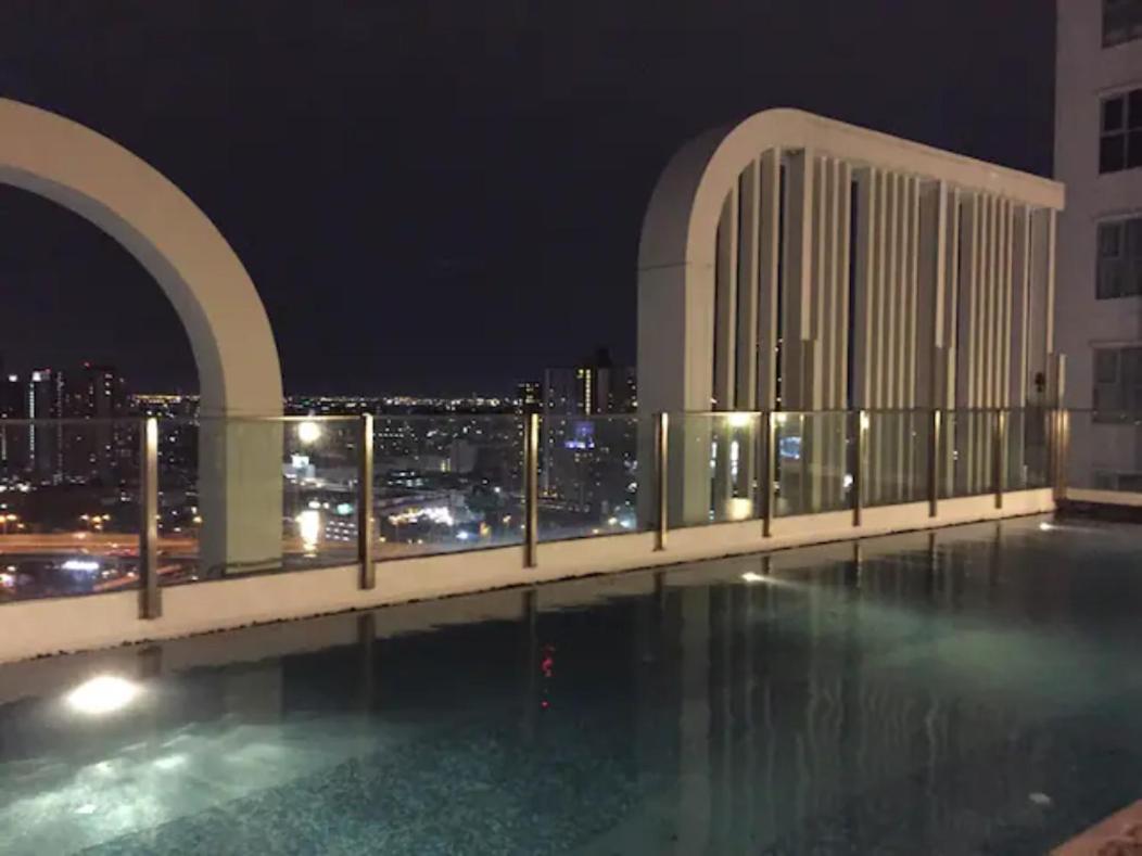 Cosy 2 Bedroom On Sukhumvit, Bts Phra Khanong