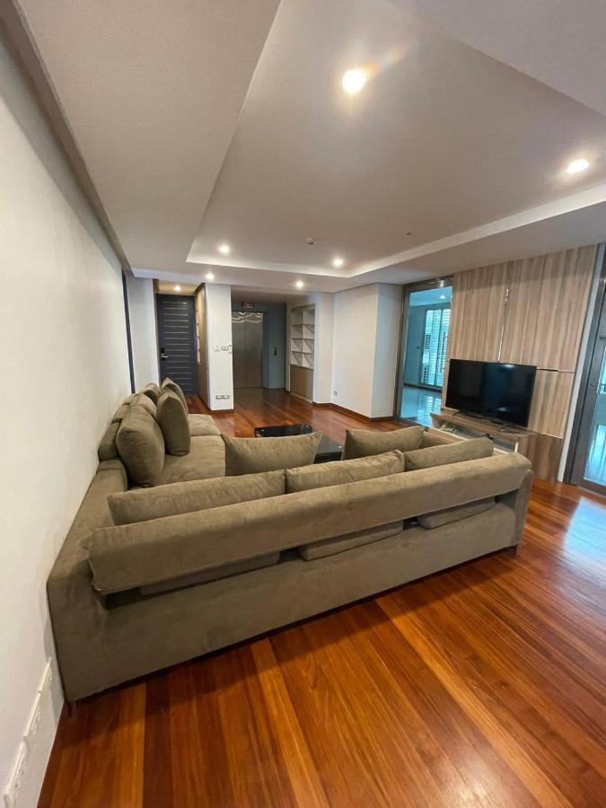 Vivi Avenue Thonglor