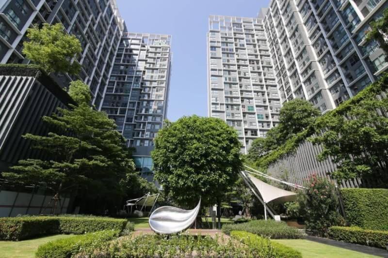The Skyhouse Duplex - Luxury Apartment