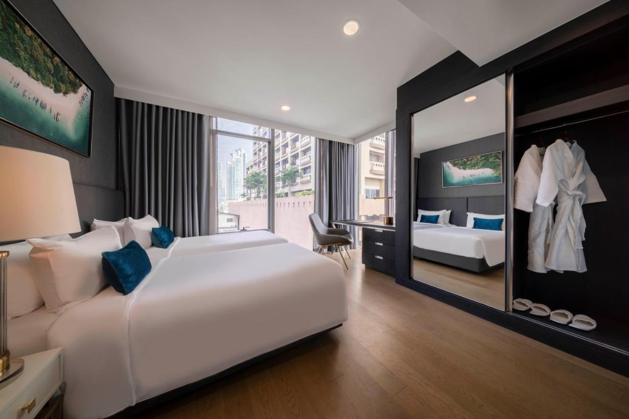 Wyndham Queen Convention Centre Hotel