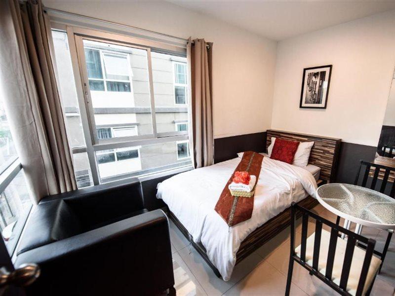 Hotel 48 Metro 3*