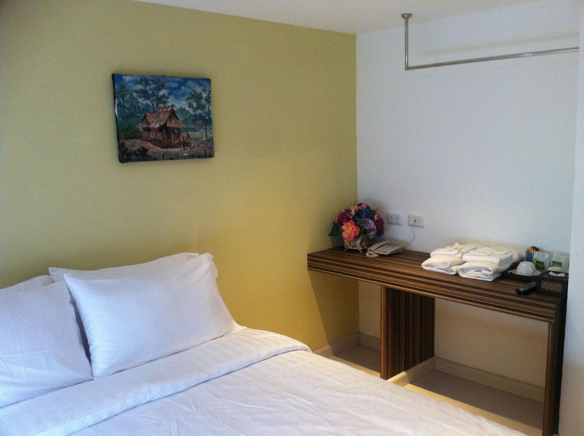 Nantra Ekkamai Hotel Bangkok