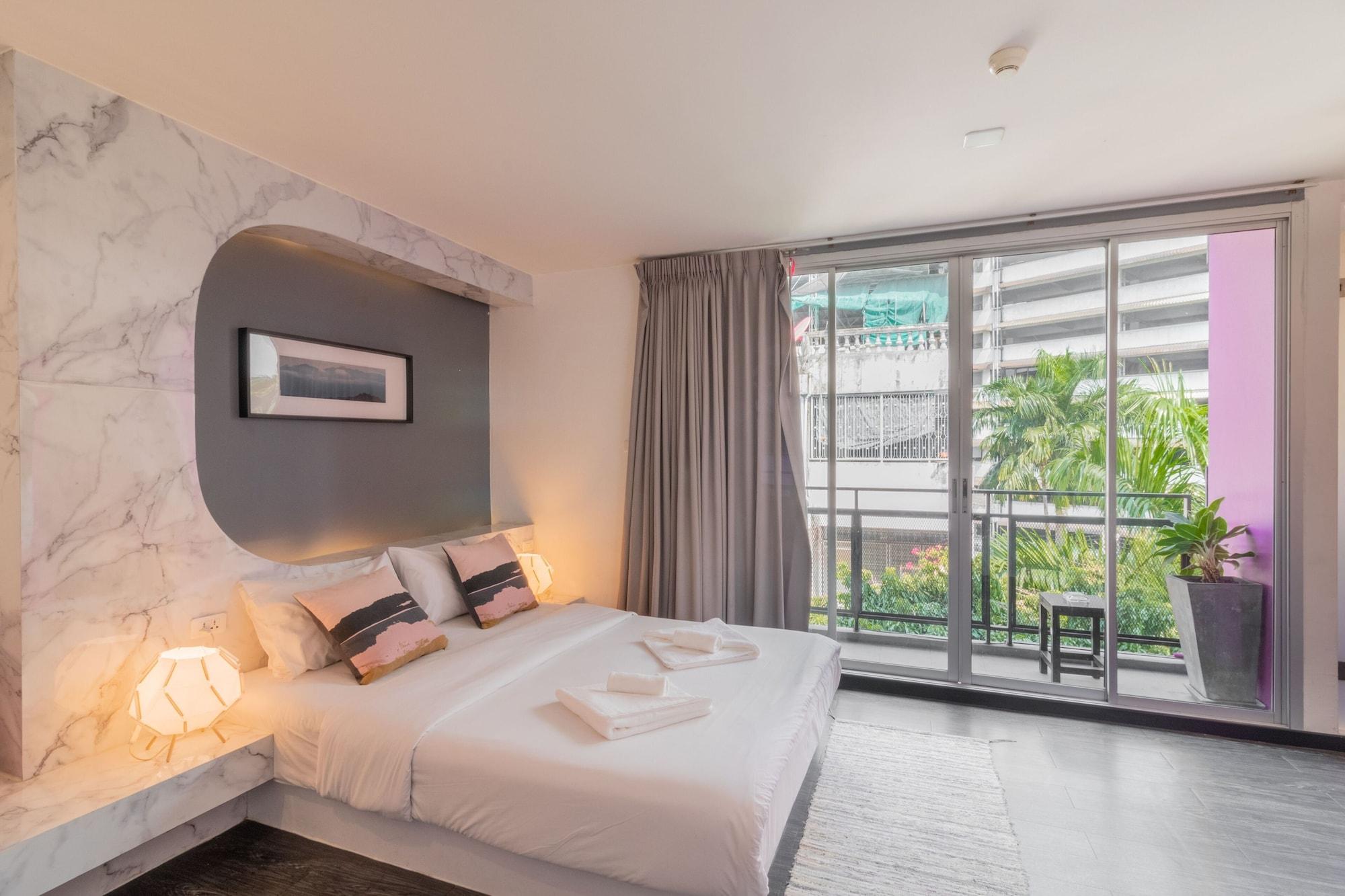 Cheqinn - Sukhumvit 4 Nana Plaza Bangkok