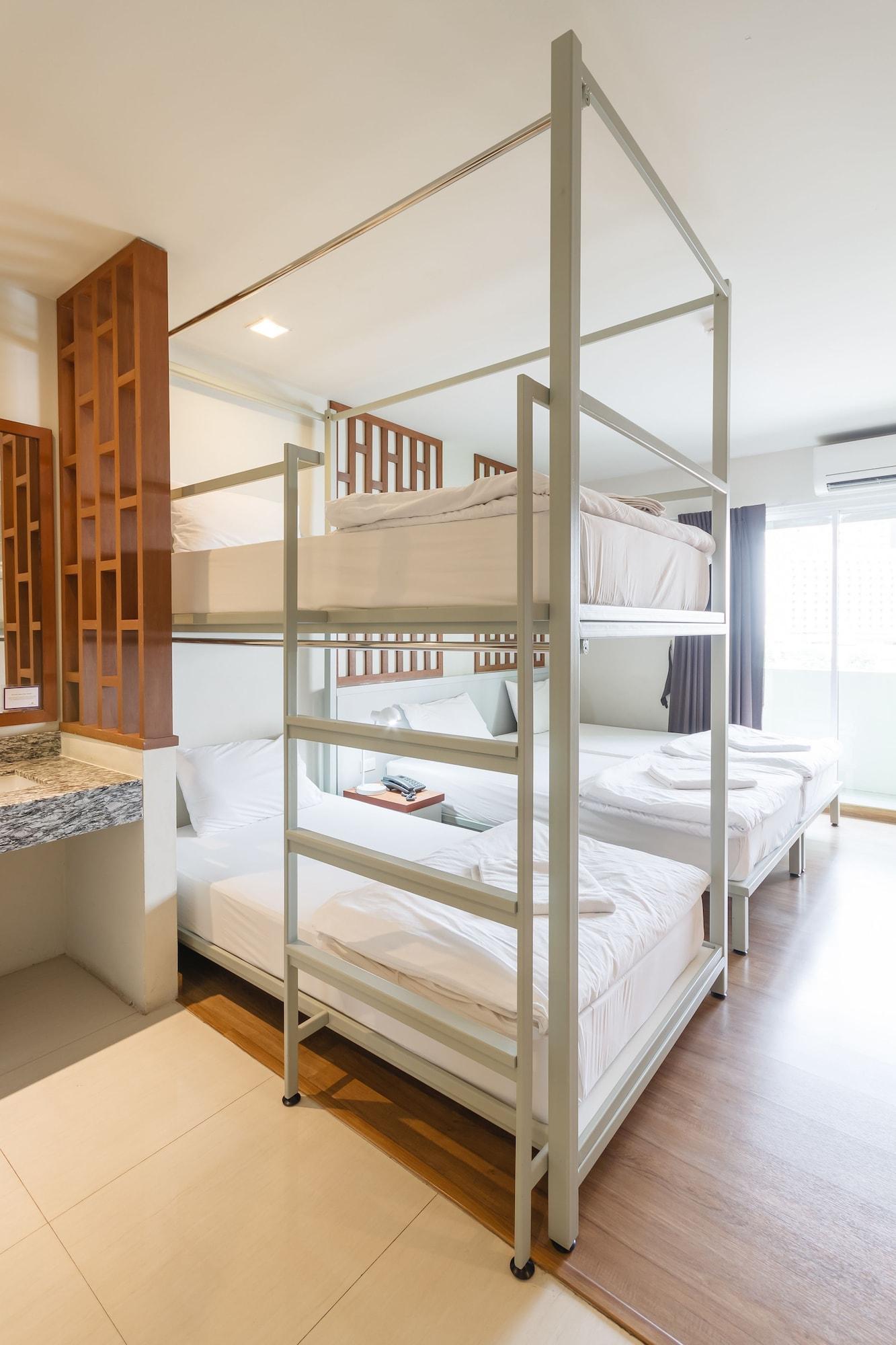 Hostel Siamaze *