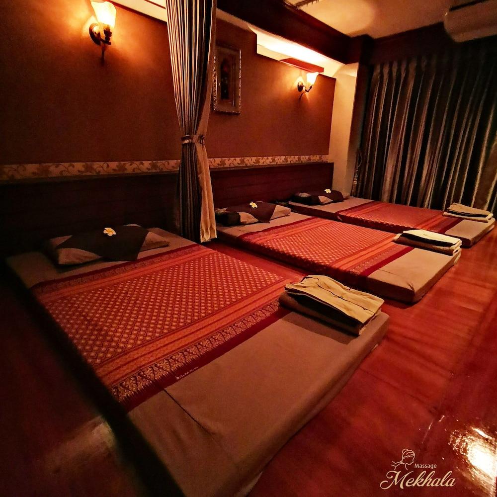 Tara Hotel Bangkok