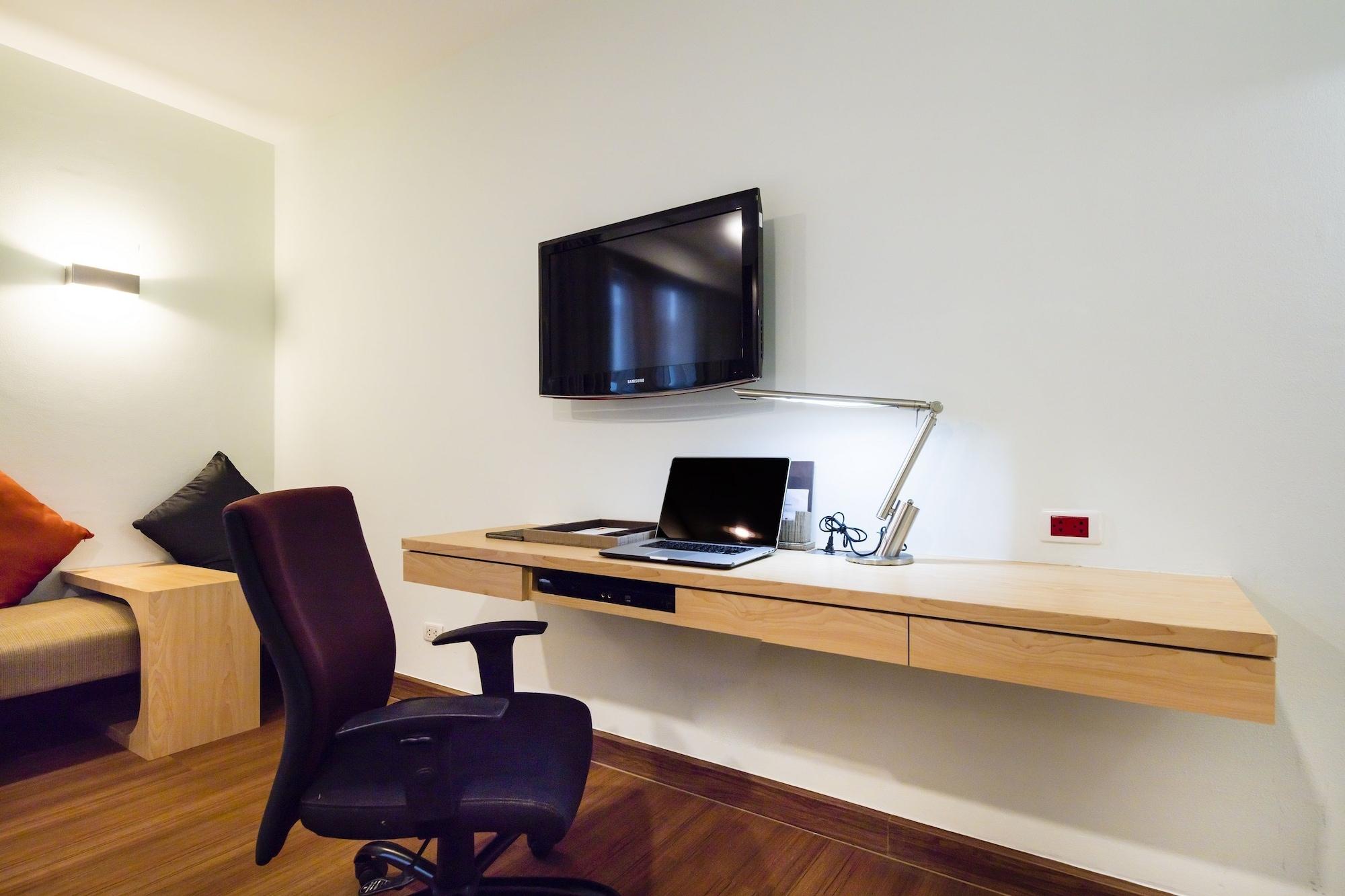 Solo, Sukhumvit 2, - Sha Extra Hotel Bangkok