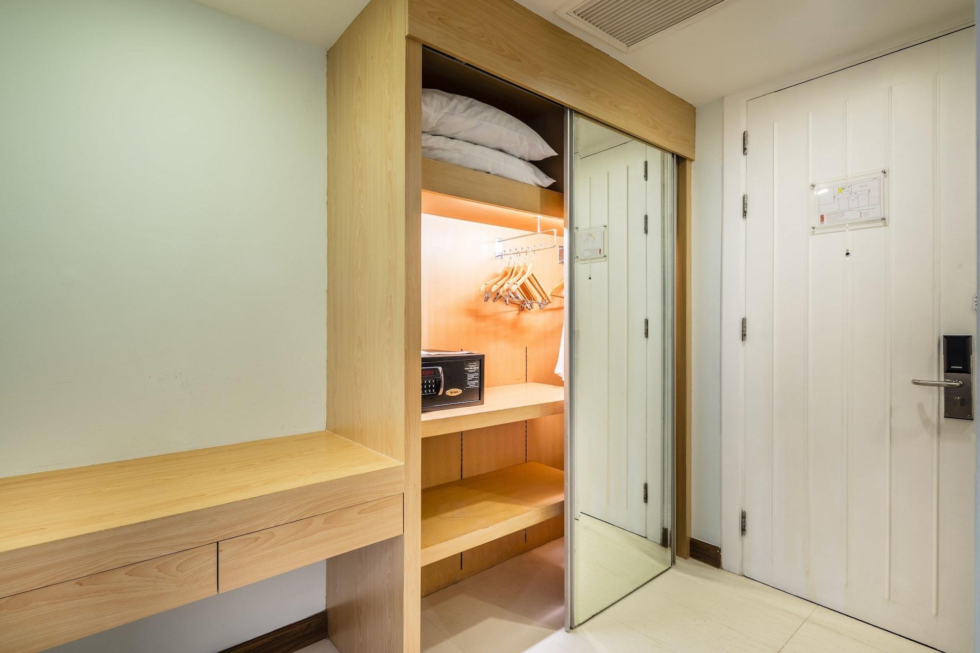 Solo, Sukhumvit 2, - Sha Extra Hotel