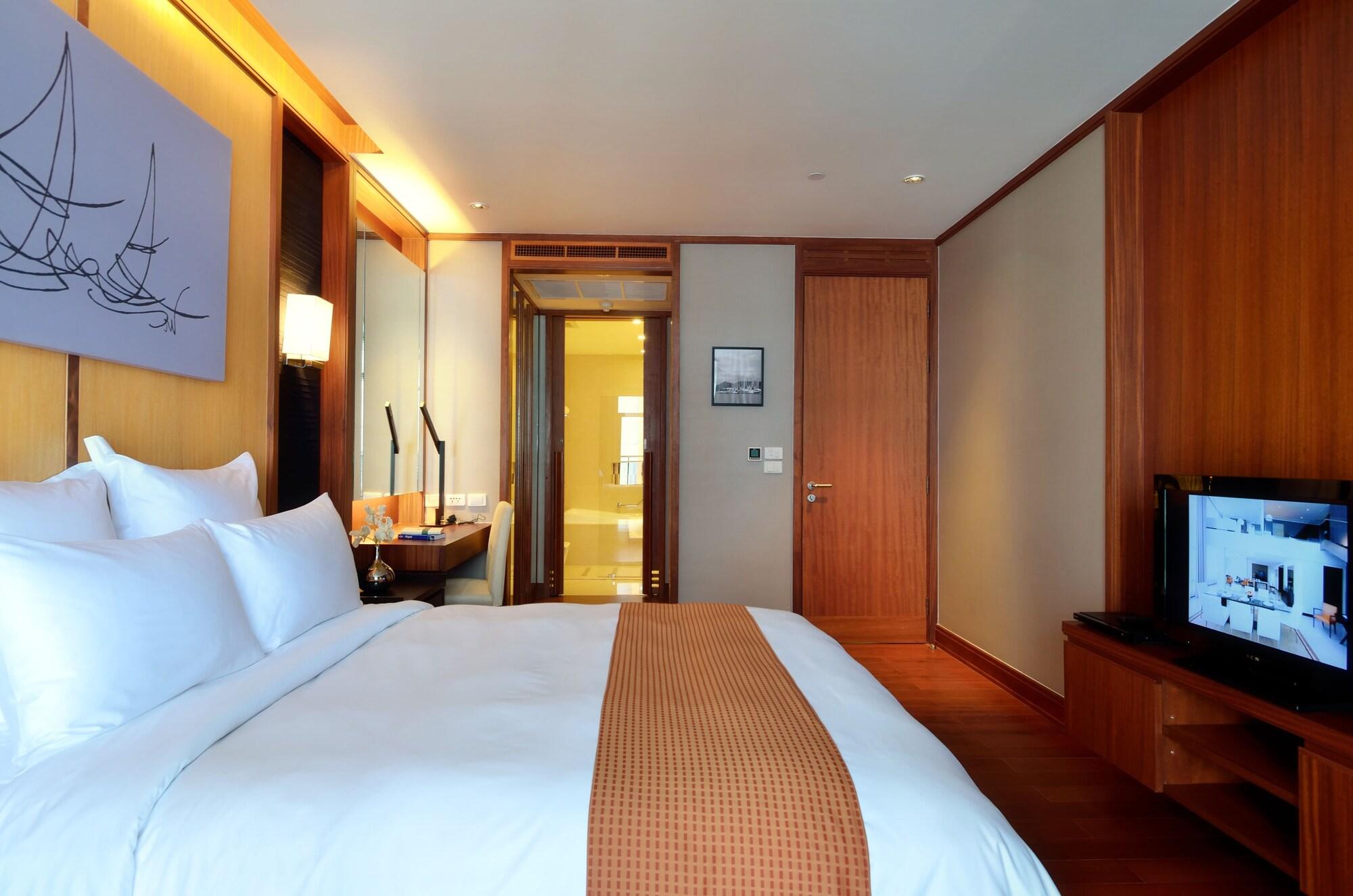 Aetas Hotel 5*
