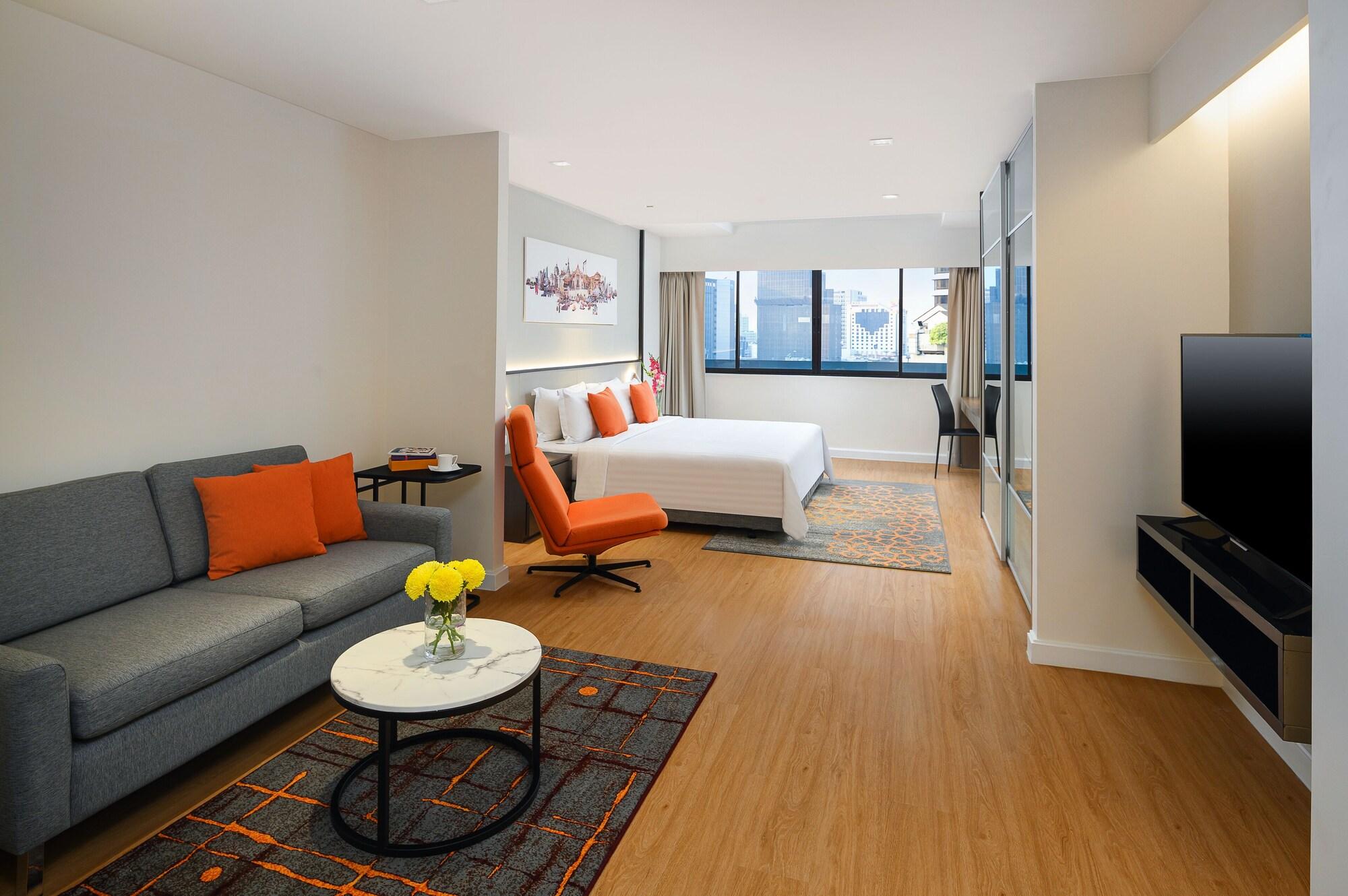 Parkroyal Hotel 4*