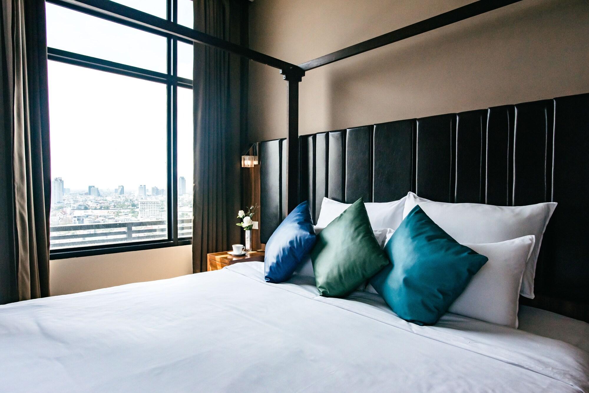 Grand Howard Hotel