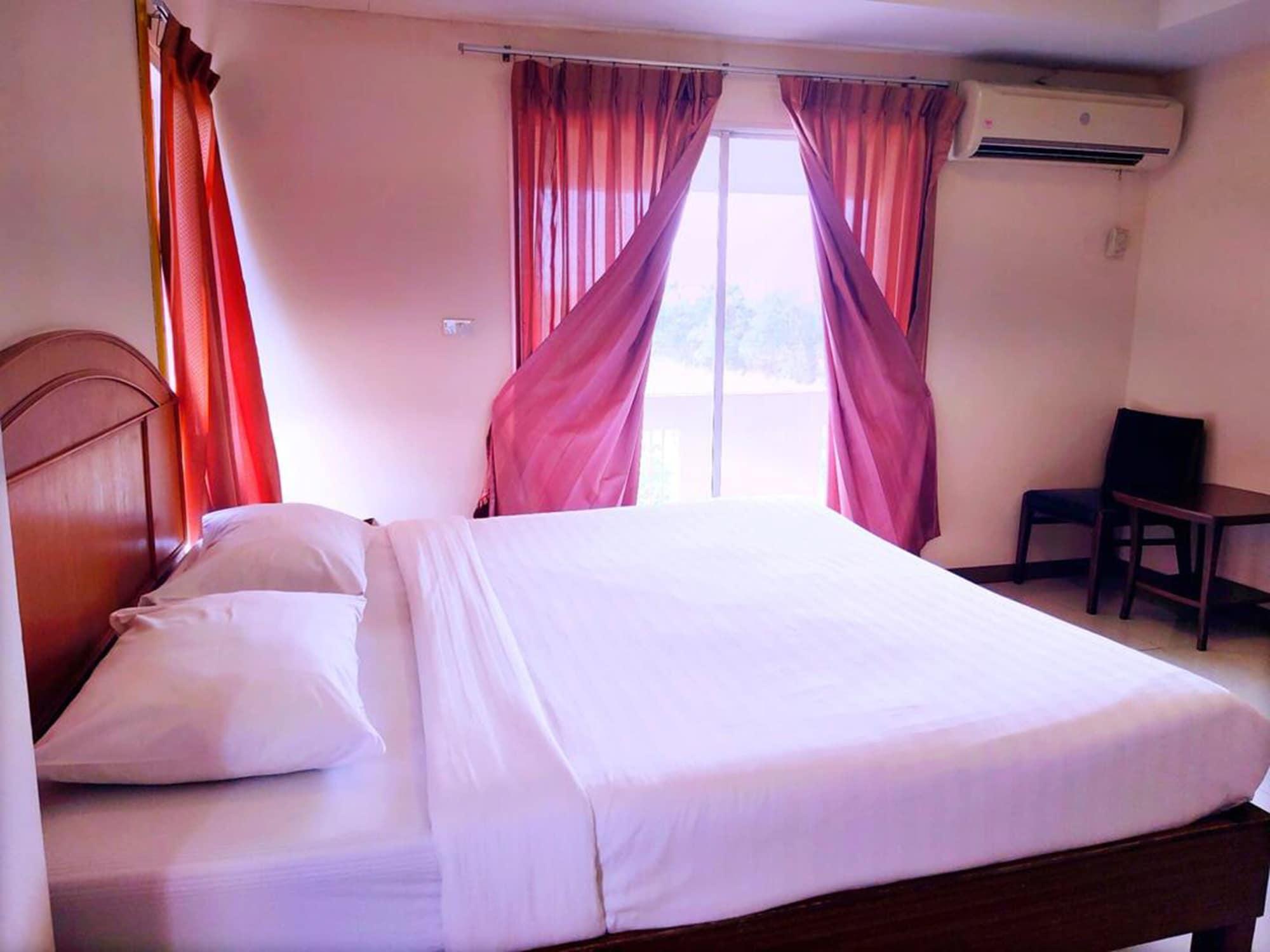 Convenient Resort, Suvarnabhumi Airport Hotel Bangkok