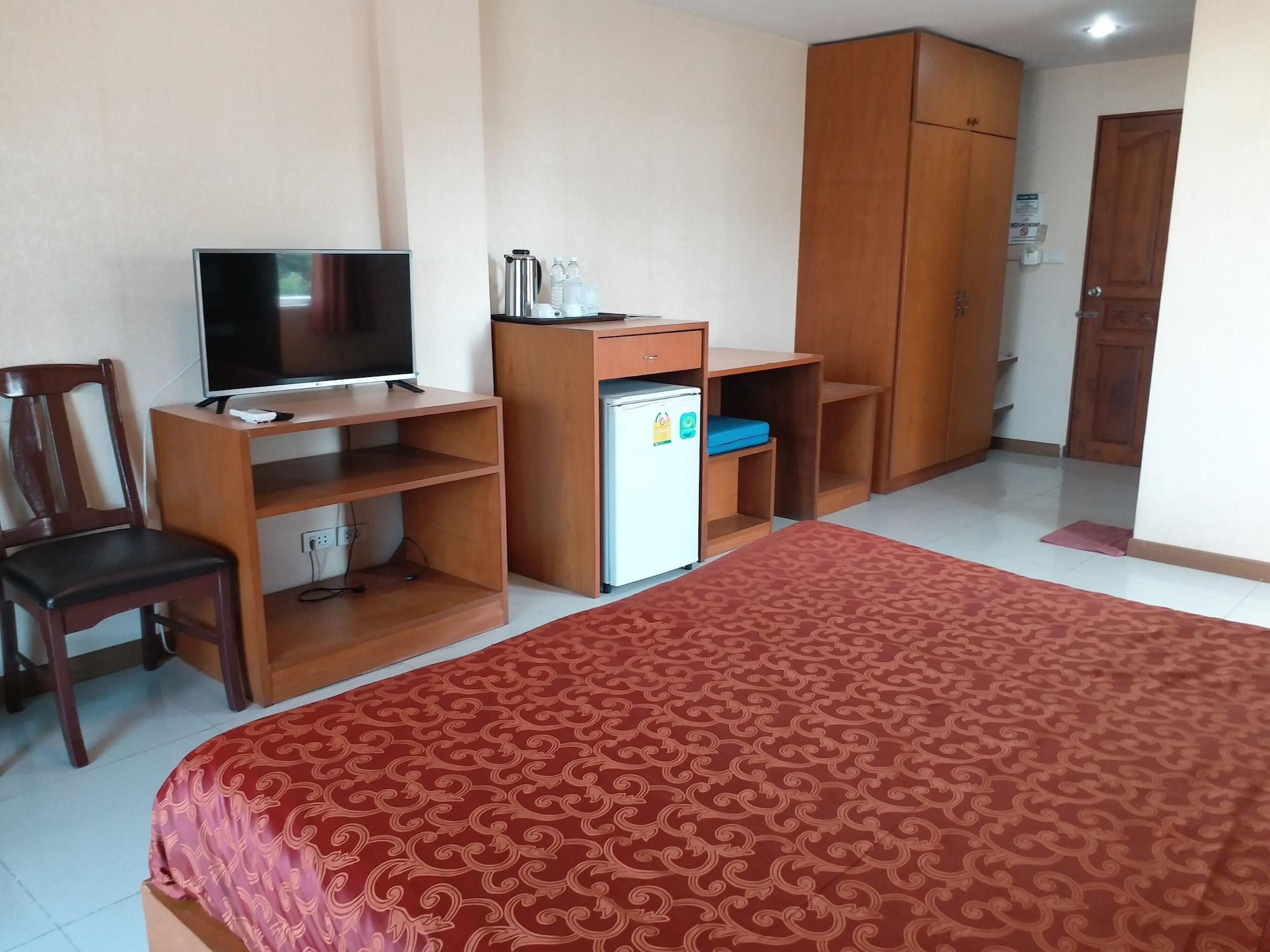 Hotel Convenient Resort, Suvarnabhumi Airport 3*