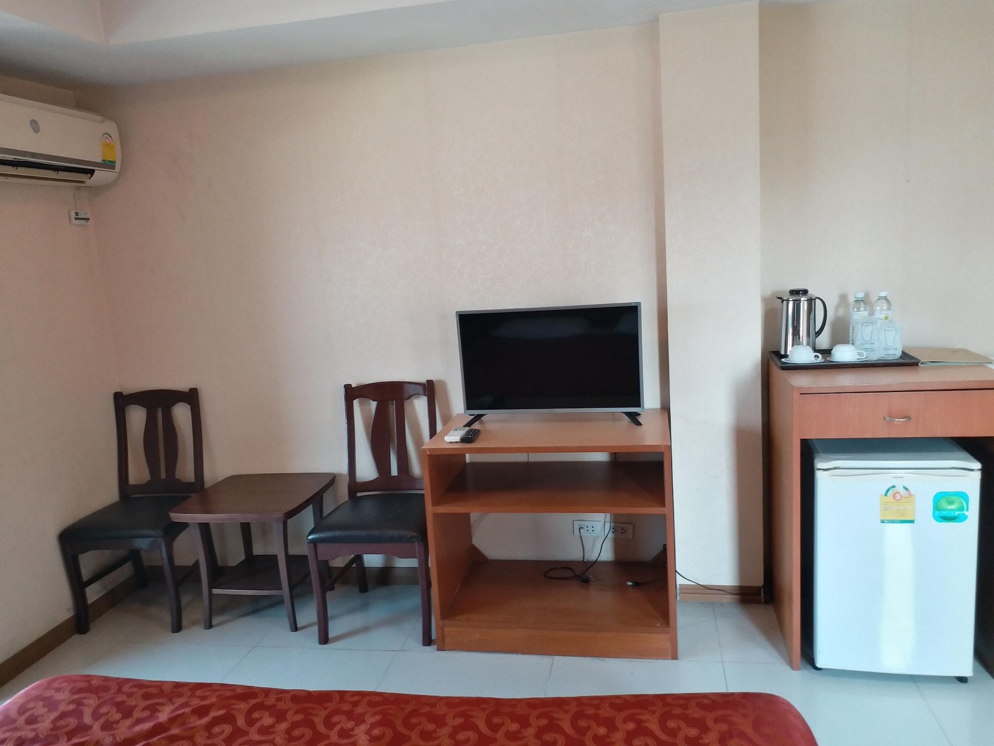 Hotel Convenient Resort, Suvarnabhumi Airport