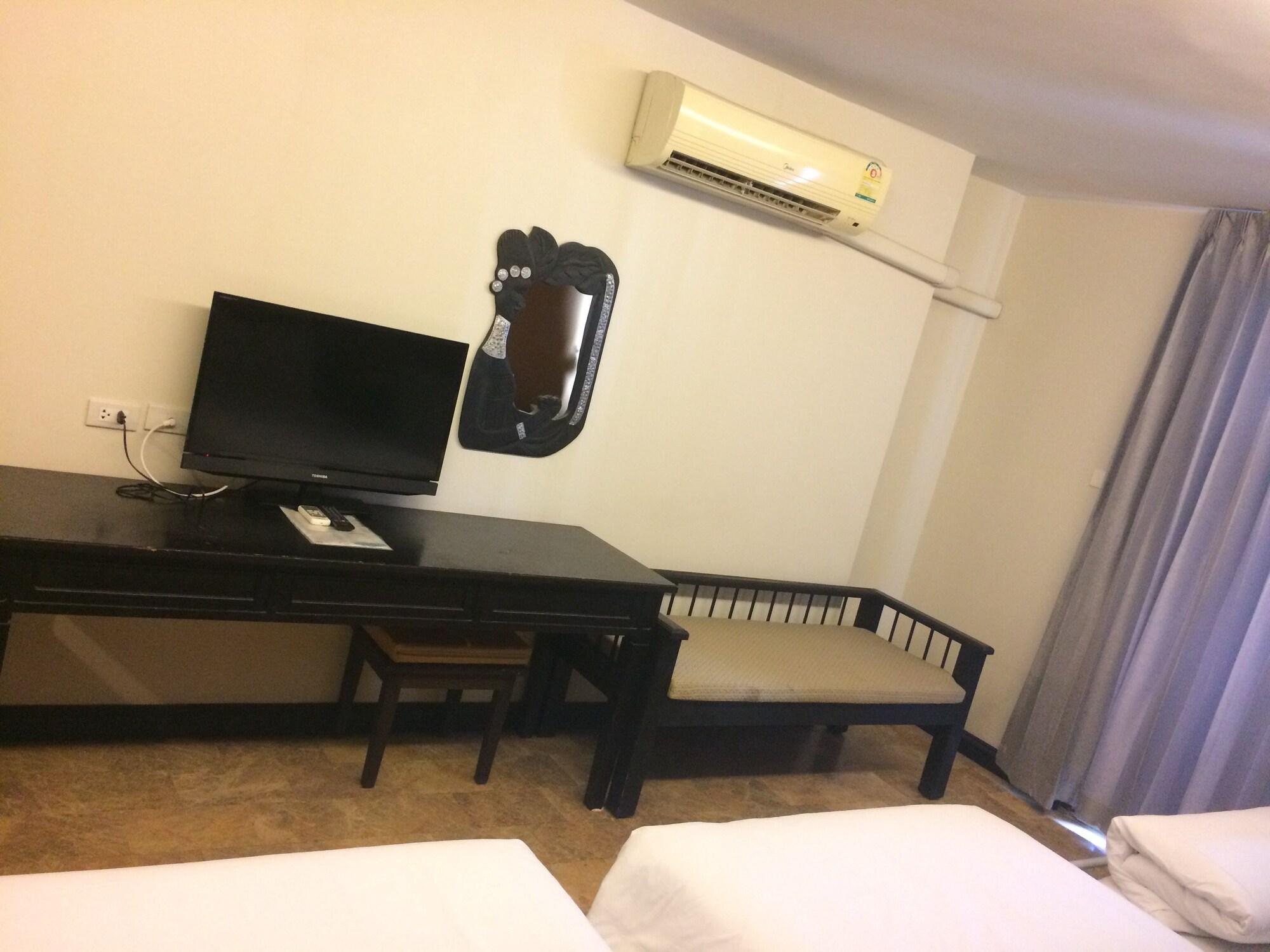 Hotel Together