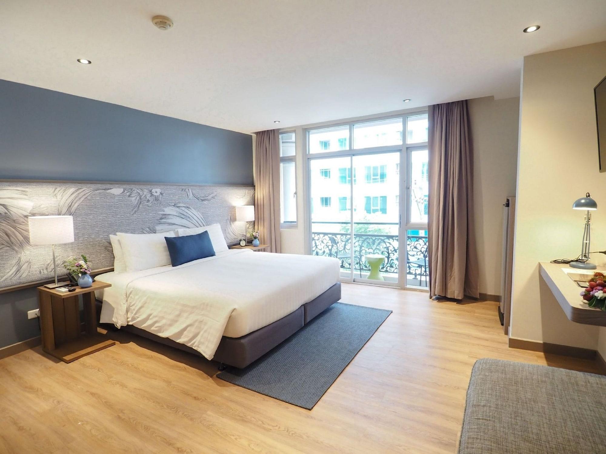 Asoke Sukhumvit By Uhg 4*