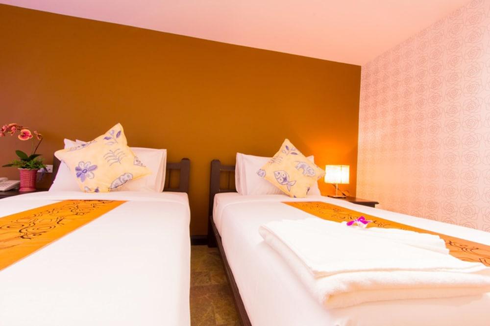 Hotel Together 3*