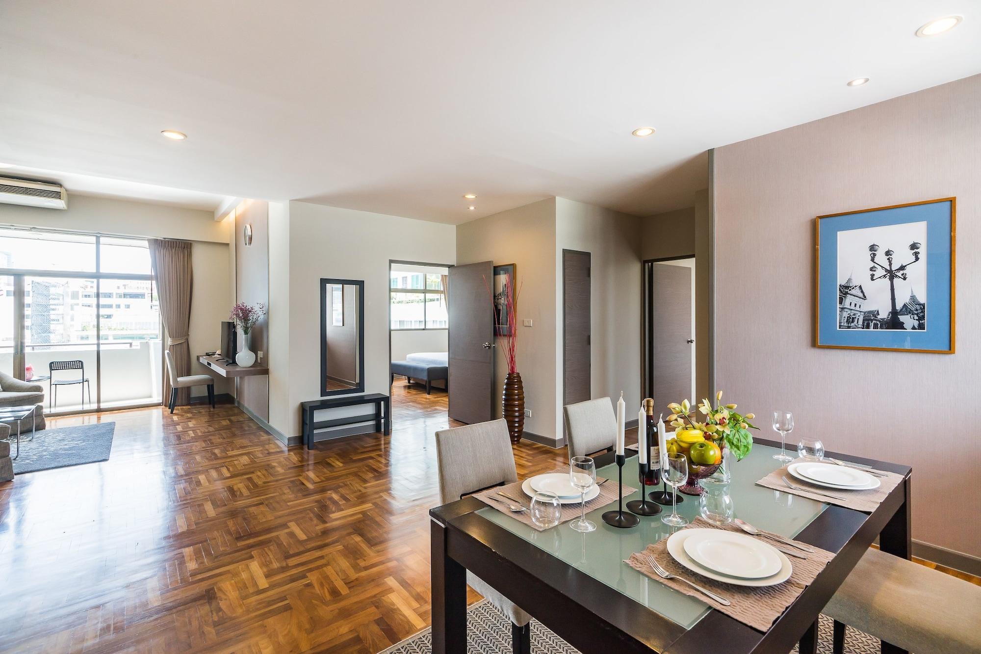 Asoke Sukhumvit By Uhg 4*