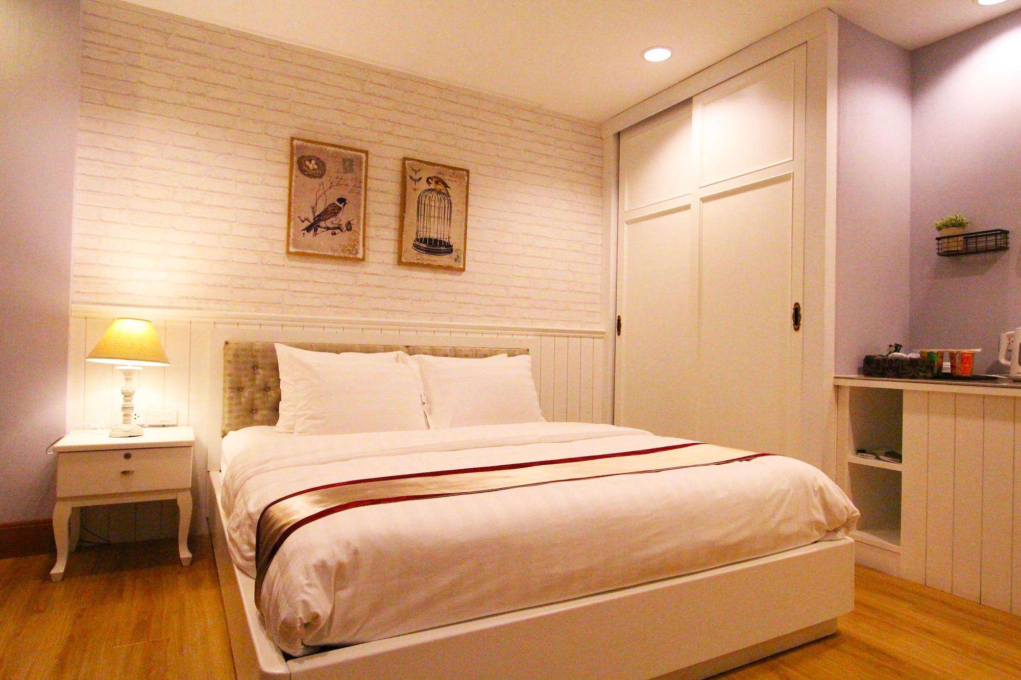 Hotel At Suvarnabhumi 4*