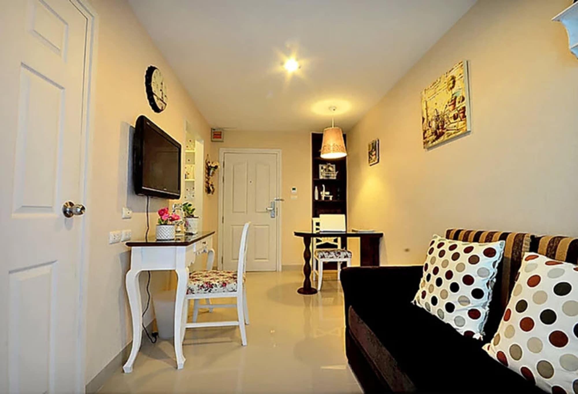 Hotel At Suvarnabhumi 4*