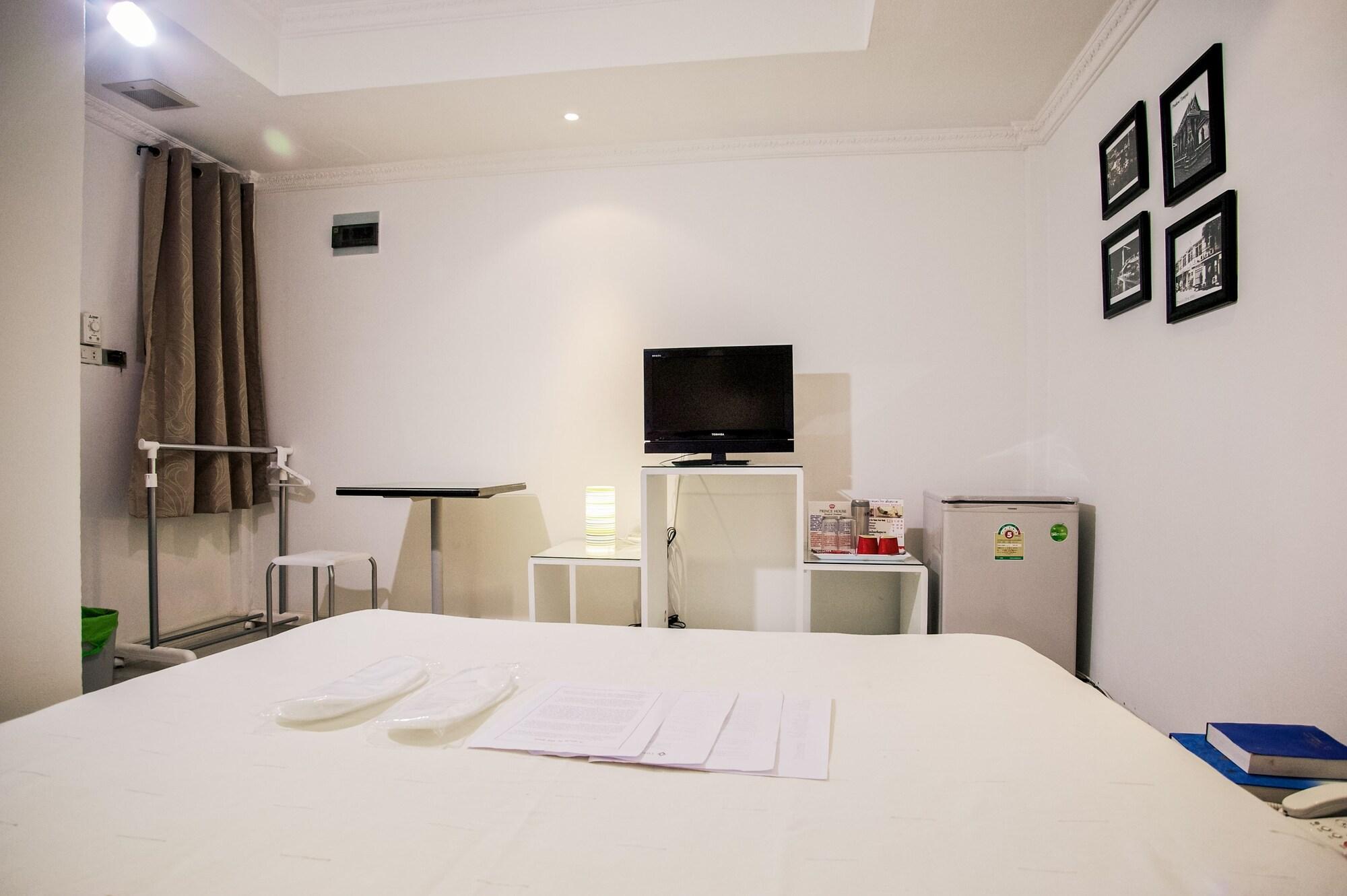 House Hotel