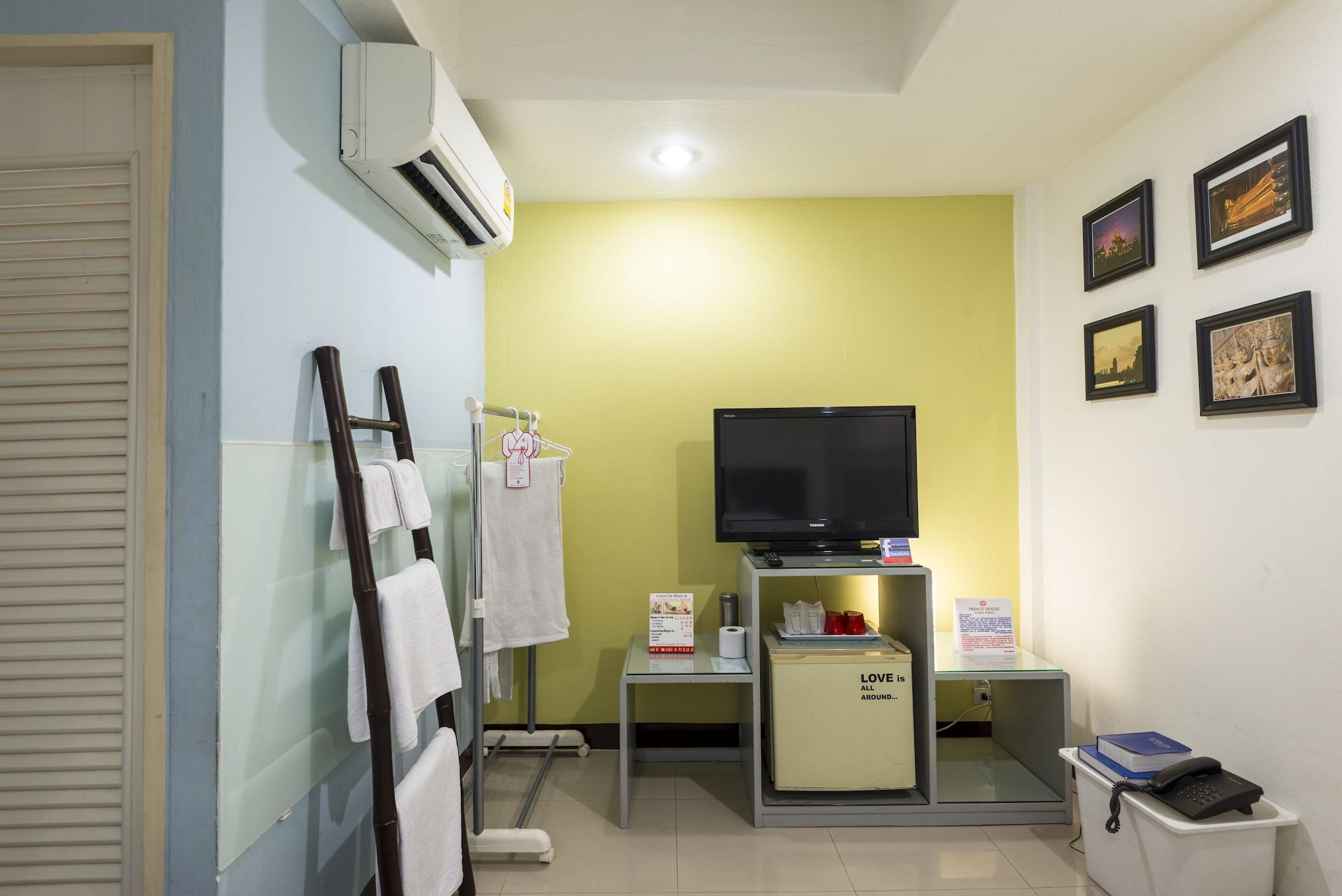 Hotel House 3*
