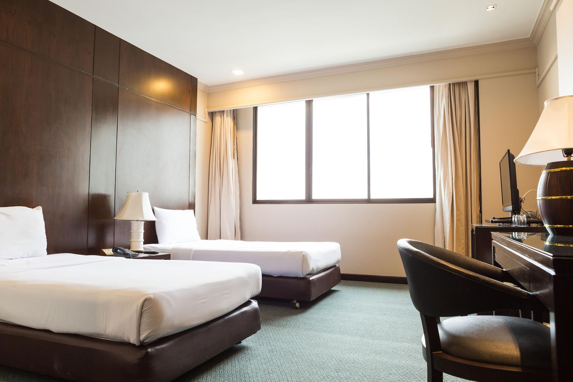 Hotel The Royal River 4*