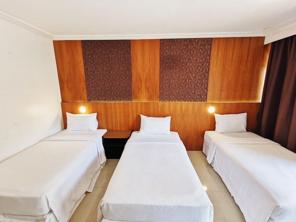 Hotel Forum Park 4*