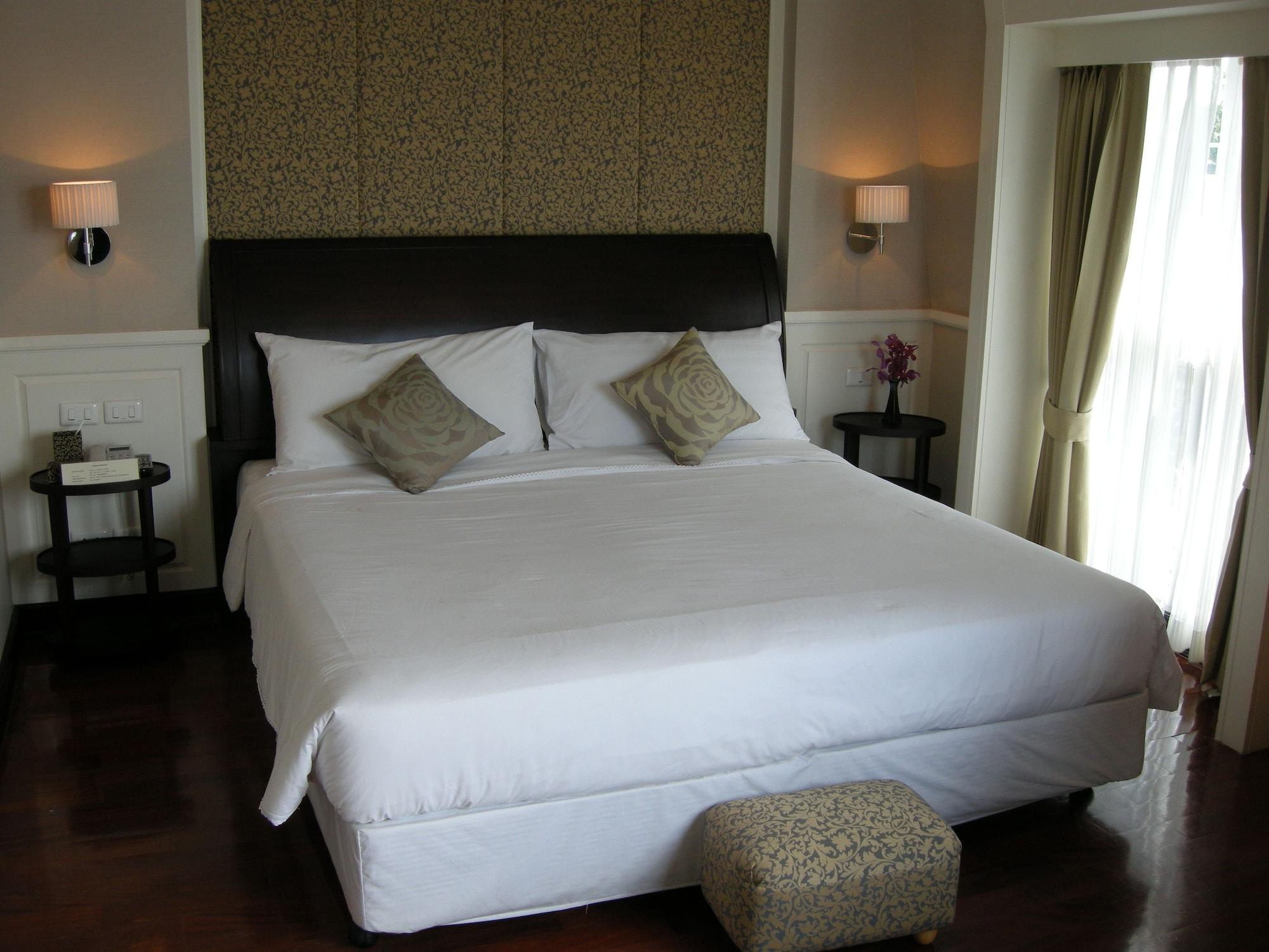 Aurum The River Place Hotel 4*