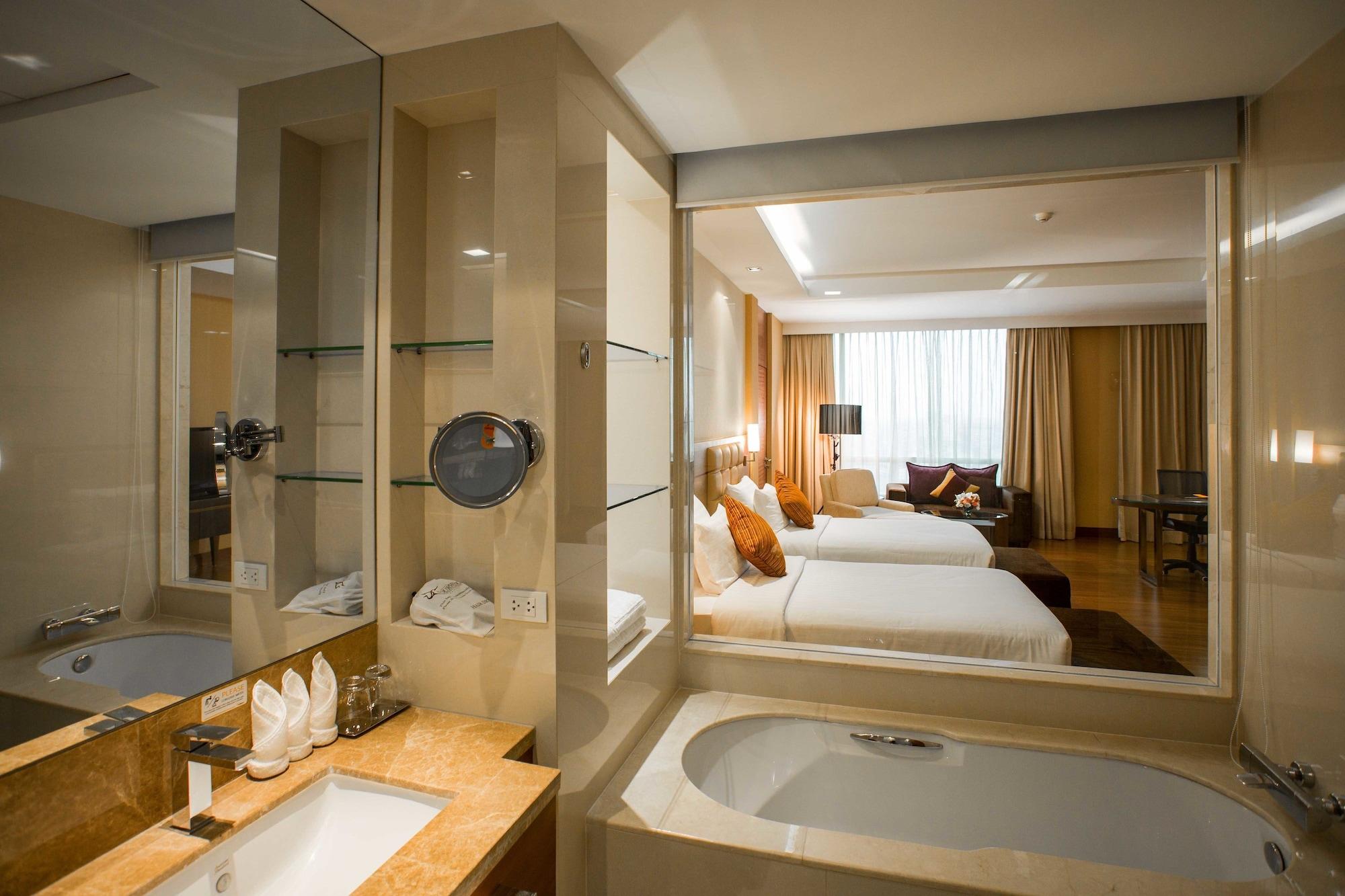 Hotel The Grand Fourwings Convention 5*