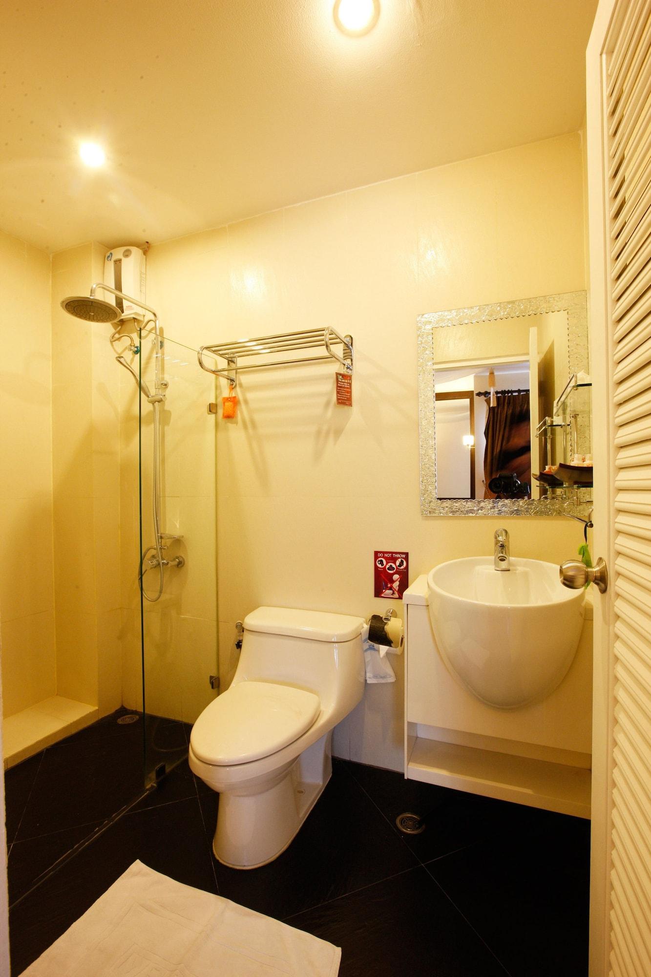Mirth Sathorn Hotel Bangkok