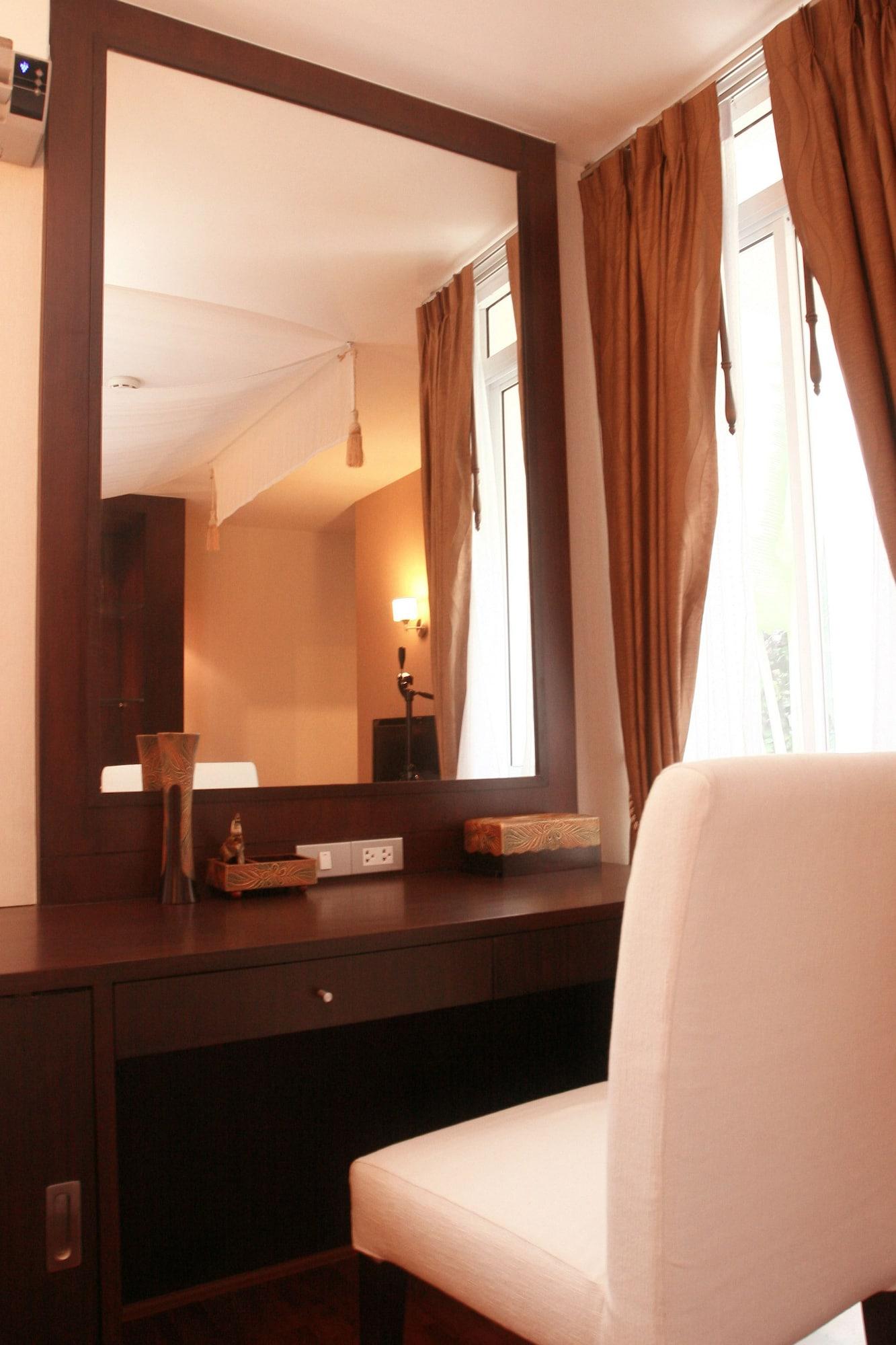 Mirth Sathorn Hotel Bangkok
