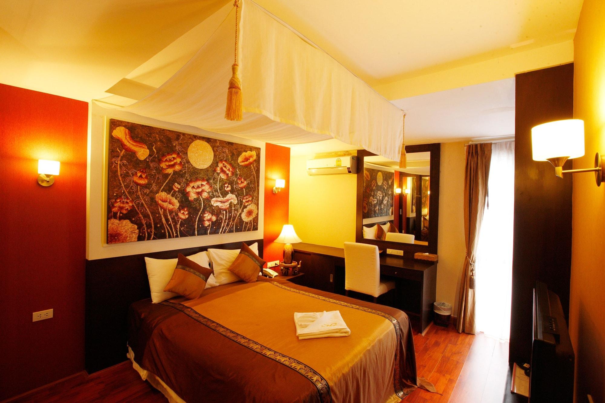 Mirth Sathorn 3* Bangkok
