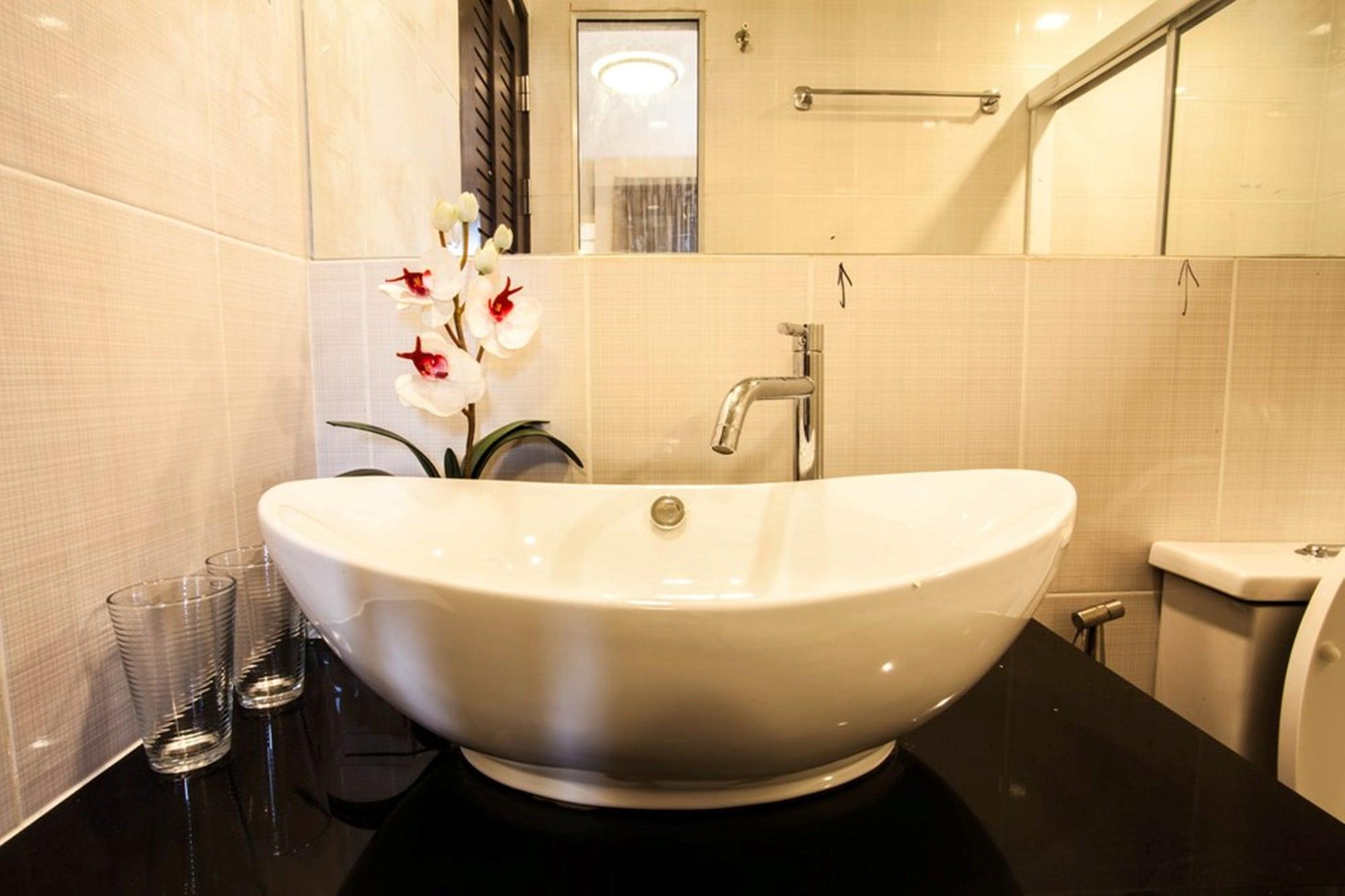 The Aim Sathorn 3*